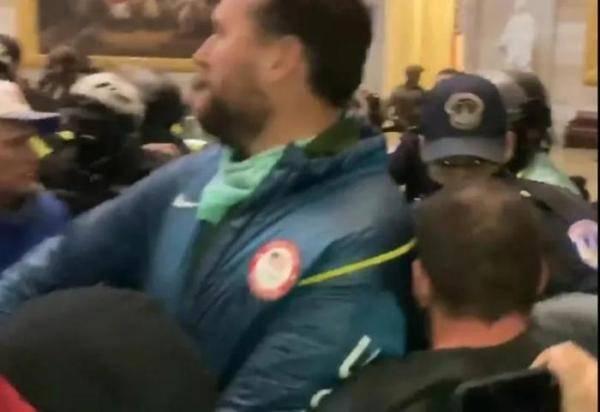 吃瓜群众亮眼视频大全集,笑料百出，欢乐无限  第3张