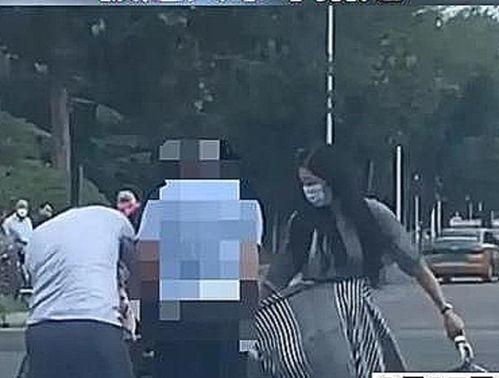 潍坊渣男吃瓜事件真相视频,真相揭露,一场道德与情感的较量 第3张 潍坊渣男吃瓜事件真相视频,真相揭露,一场道德与情感的较量 第3张