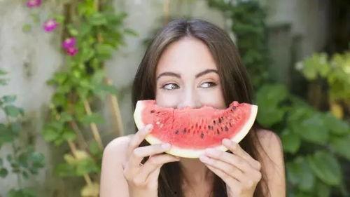 妈妈孩子吃瓜视频,温馨亲子时光记录 第3张 妈妈孩子吃瓜视频,温馨亲子时光记录 第3张