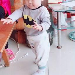 吃瓜大哥看孩子放学视频,吃瓜大哥镜头下的孩子放学时光 第3张 吃瓜大哥看孩子放学视频,吃瓜大哥镜头下的孩子放学时光 第3张