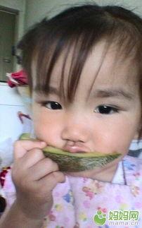 婴儿几月吃哈密瓜好呢视频,婴儿最佳哈密瓜食用月龄指南  第2张