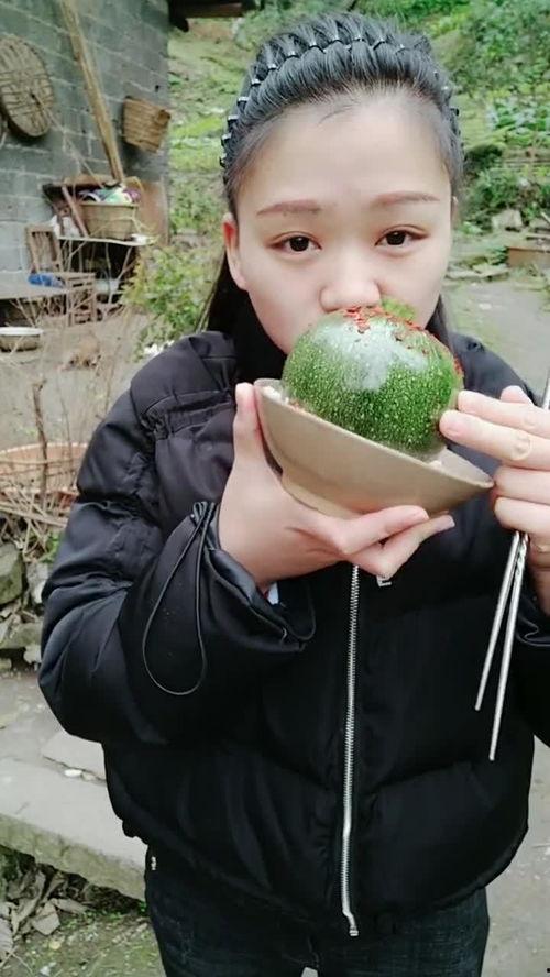 拍小视频吃瓜,一饱眼福的美食瓜界盛宴  第2张