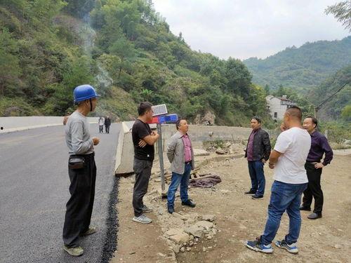 苍溪清水镇吃瓜事件视频,一场引发热议的街头冲突 第3张 苍溪清水镇吃瓜事件视频,一场引发热议的街头冲突 第3张