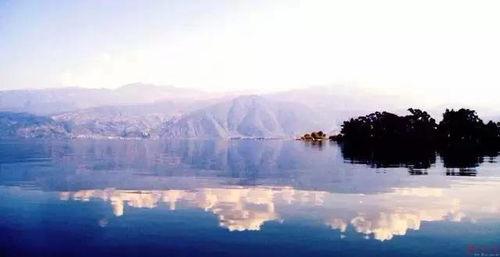 邛海17度吃瓜视频集锦,瓜果飘香欢乐多  第3张