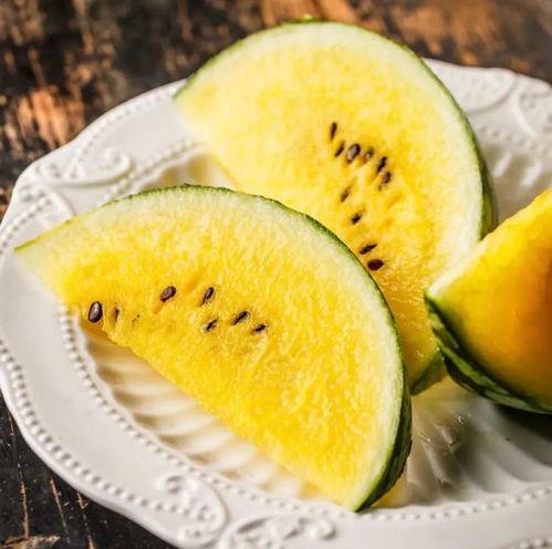 吃瓜黄皮要削掉吗视频,揭秘削皮技巧,轻松享受美味 第3张 吃瓜黄皮要削掉吗视频,揭秘削皮技巧,轻松享受美味 第3张