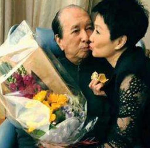 赌王四太吃瓜视频大全,揭秘豪门背后的八卦风云