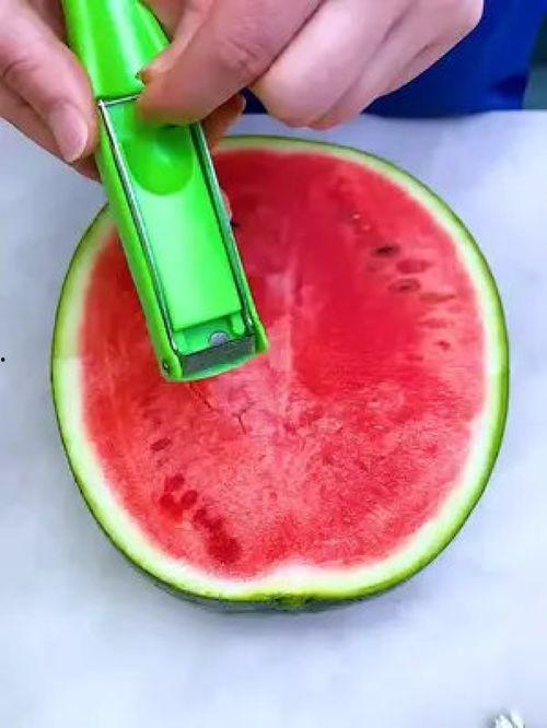 吃瓜切瓜器视频,一秒切瓜,轻松享受夏日清凉 第2张 吃瓜切瓜器视频,一秒切瓜,轻松享受夏日清凉 第2张