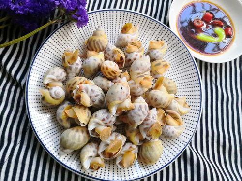 螺蛳能配哈密瓜吃吗视频,揭秘传统美食新吃法