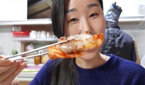 韩国人吃角瓜视频,角瓜的独特风味与烹饪技巧  第3张