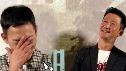 吴京吃瓜现场视频大全集,趣味瞬间大盘点  第3张