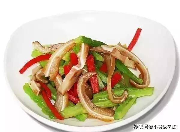 熟猪耳炒蒲瓜可以吃吗视频,熟猪耳炒蒲瓜，营养与口感并存
