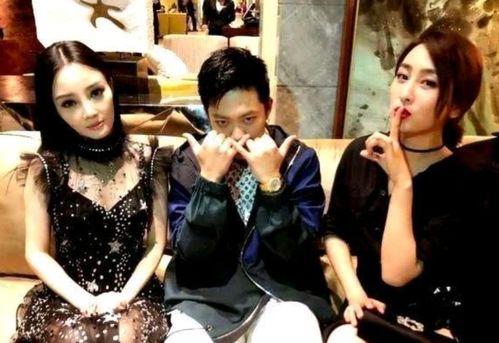 明星和女粉丝吃瓜视频,一场意外的甜蜜“吃瓜”之旅  第3张