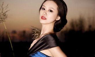 吃瓜金牌讲师美女视频,揭秘吃瓜金牌讲师的美丽教学瞬间  第2张