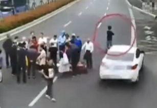 吃瓜车祸视频,视频曝光引发热议