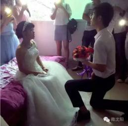 南京新娘吃瓜事件视频播放,视频曝光引发网络热议  第3张