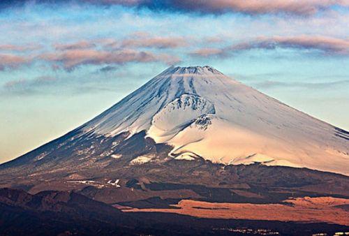 富士山吃瓜事件真相视频,真相视频曝光背后的惊人内幕  第3张