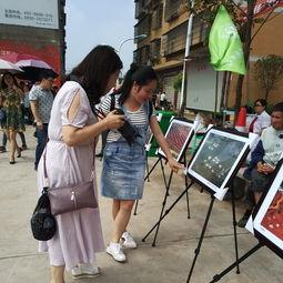 宜宾消防员吃瓜事件视频,意外走红网络，引发网友热议  第2张