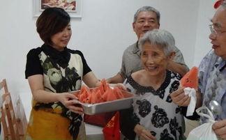 老年人吃年瓜好不好呢视频,老年人的健康佳品，吃年瓜的好处与注意事项  第2张