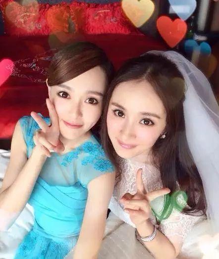 女生和姐妹分享吃瓜的视频,欢乐分享幕后趣事