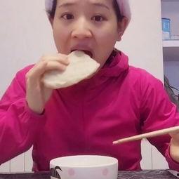 宝宝吃哈米瓜视频播放,甜蜜滋味萌动瞬间  第2张