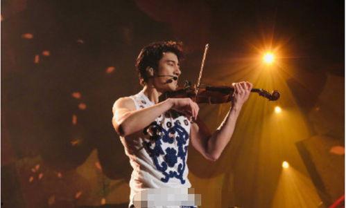 王力宏吃瓜中国人视频,揭秘背后真相与争议  第2张