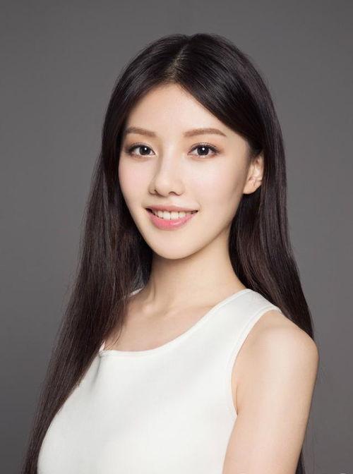 沈姓女演员吃瓜是谁呀视频,揭秘背后真相